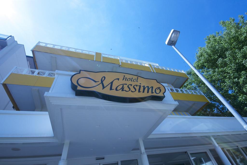 Hotel Massimo Ριτσόνε Εξωτερικό φωτογραφία