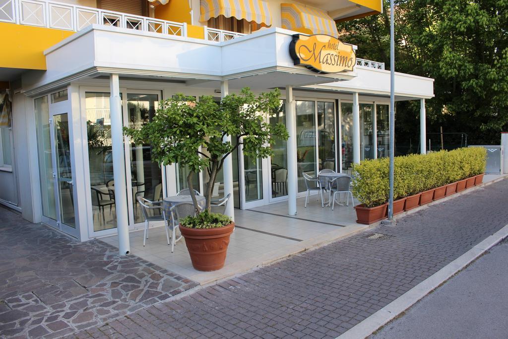 Hotel Massimo Ριτσόνε Εξωτερικό φωτογραφία